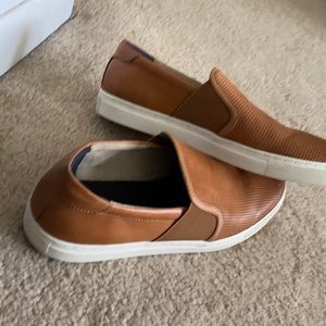 Banana Republic driving or boating shoes with a soft sneaker insoles